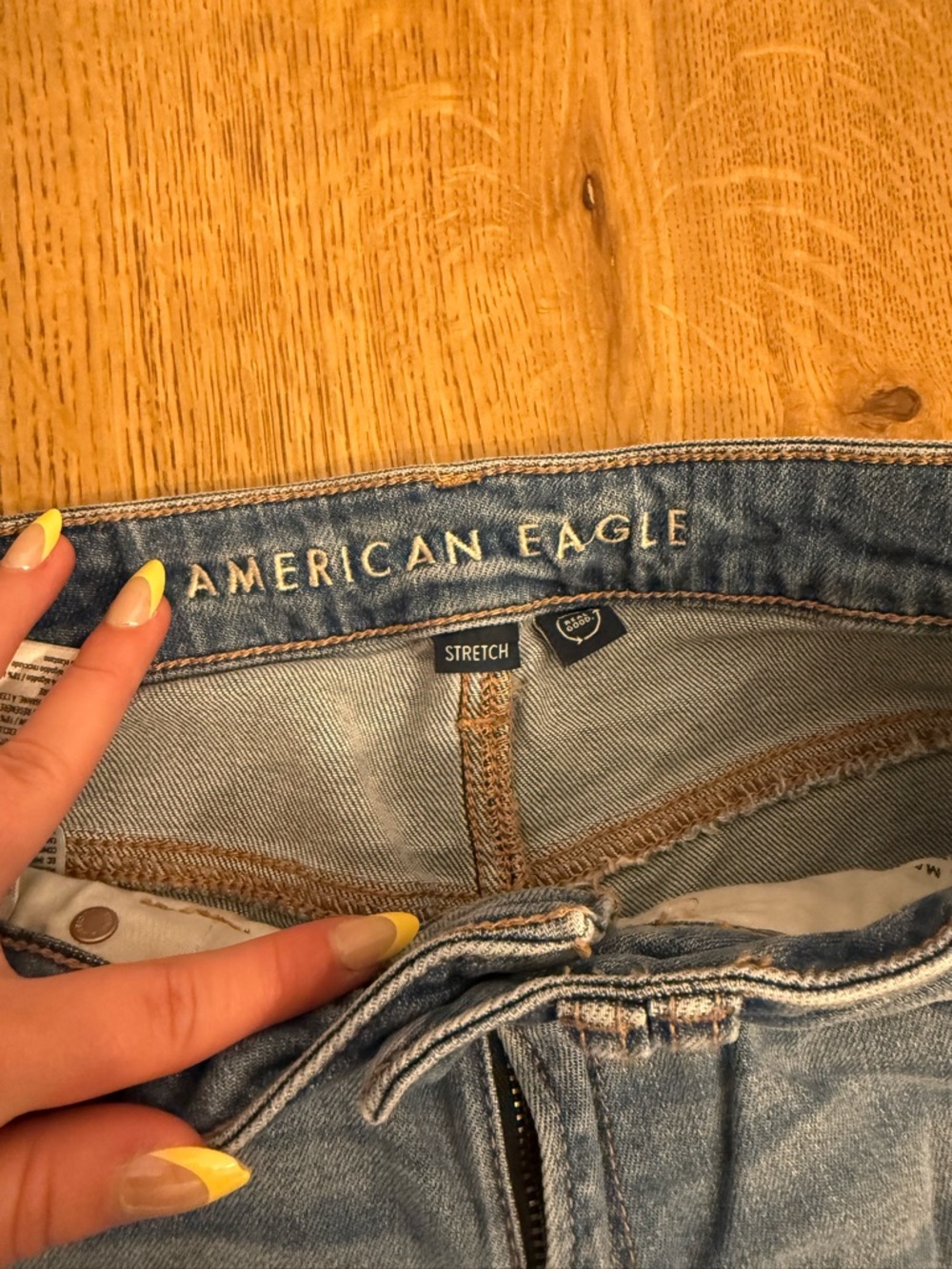 American Eagle Dreamy Drape Stretch Super High-Waisted Cargo Baggy Wide-Leg Jean - Picture 3 of 5